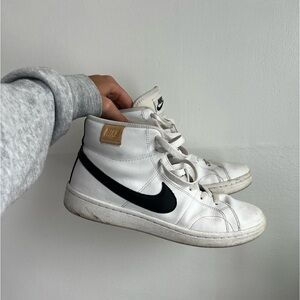 Nike Men’s Court Royals 2 Mid Shoes